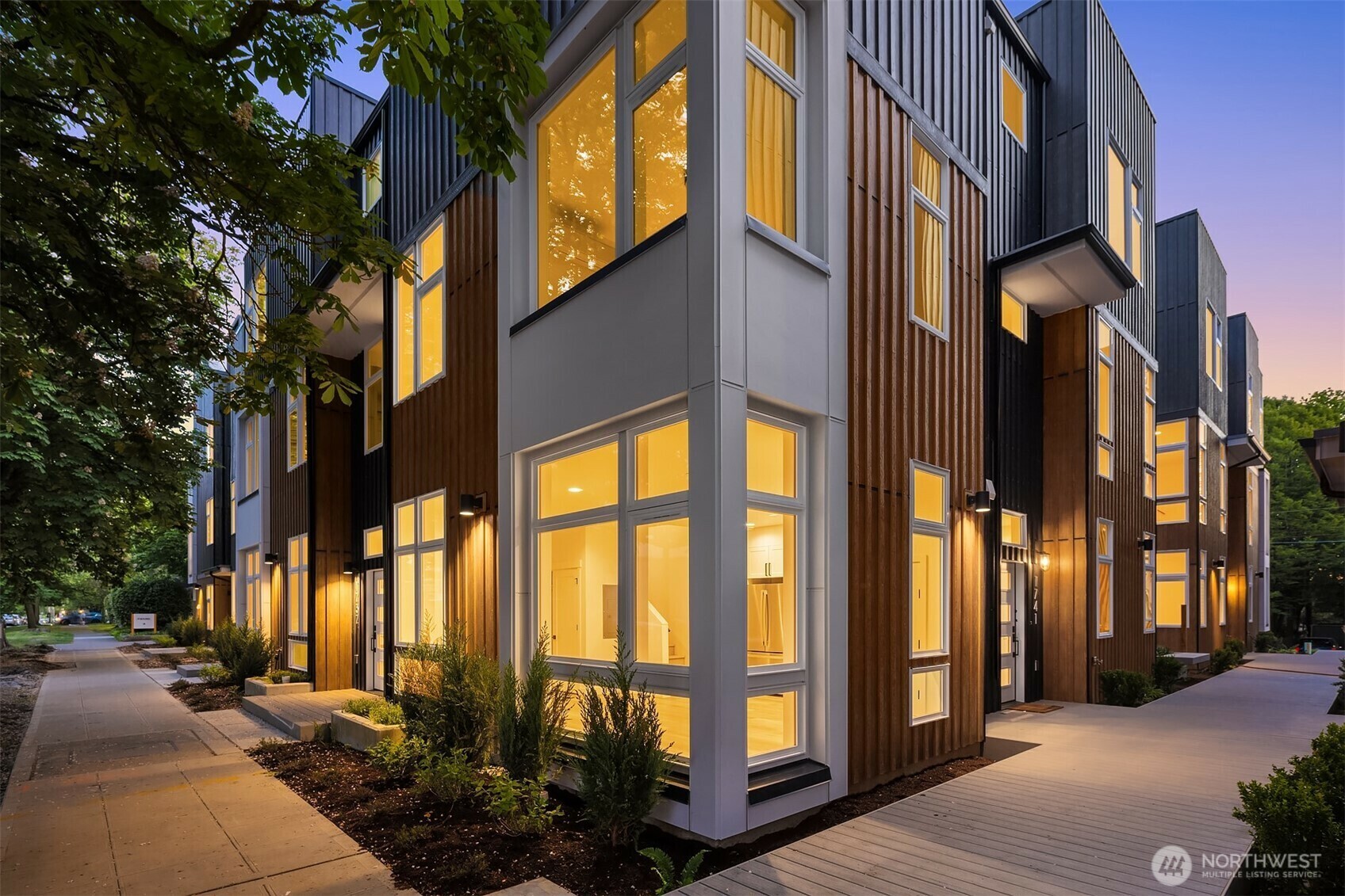 1727  17th Avenue  Seattle WA 98122 photo