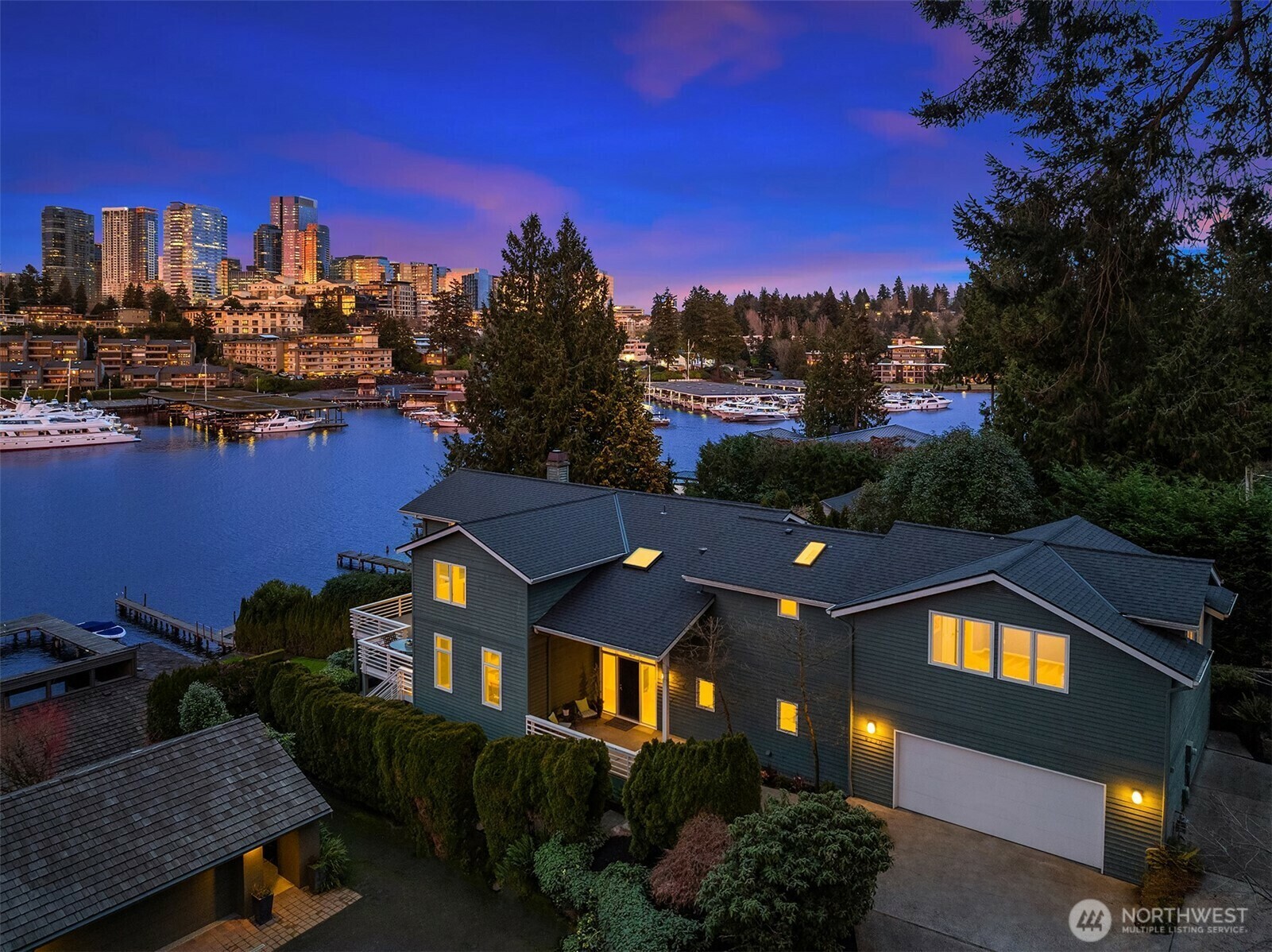 Property Photo:  9330 SE Shoreland Drive  WA 98004 