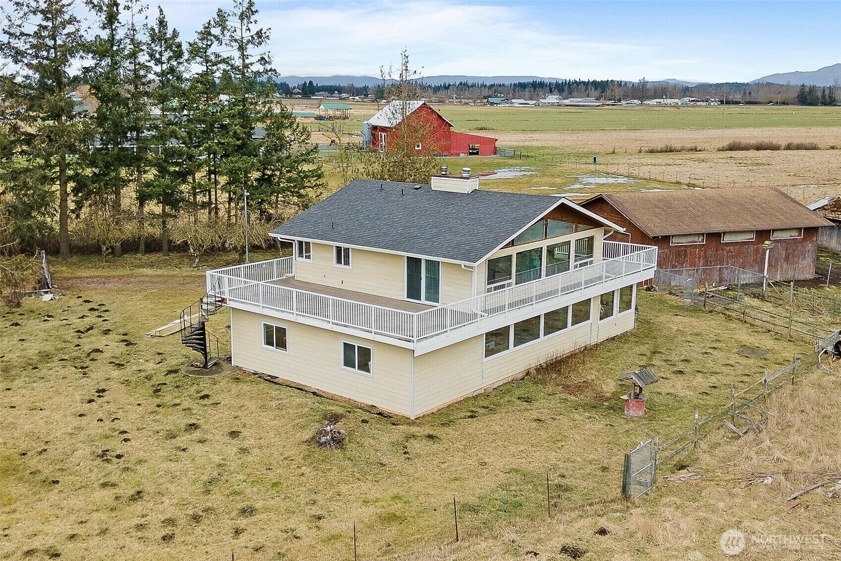 Property Photo:  44410  208th Avenue SE  WA 98022 