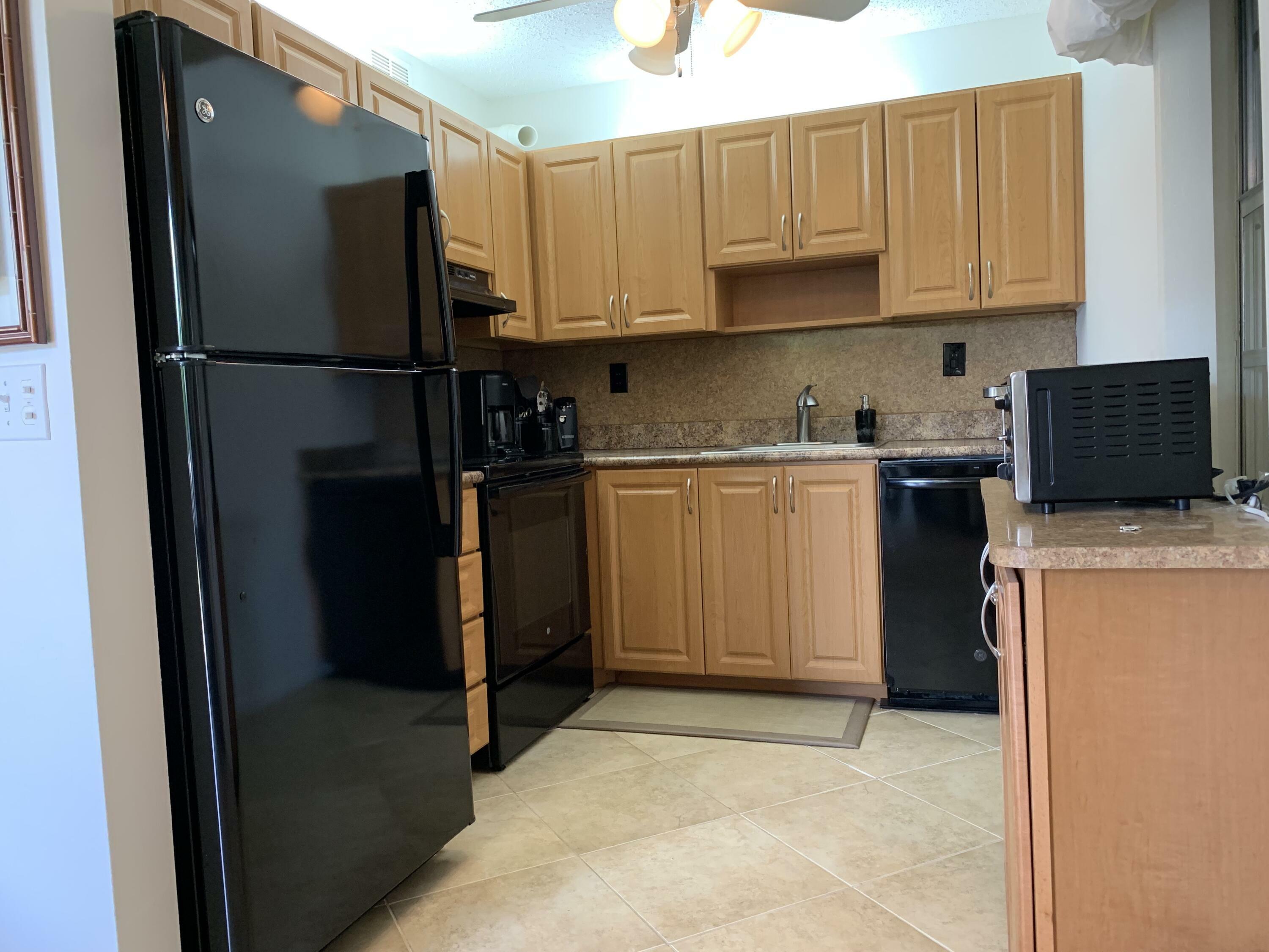 Property Photo: 750 Burgundy P FL 33484