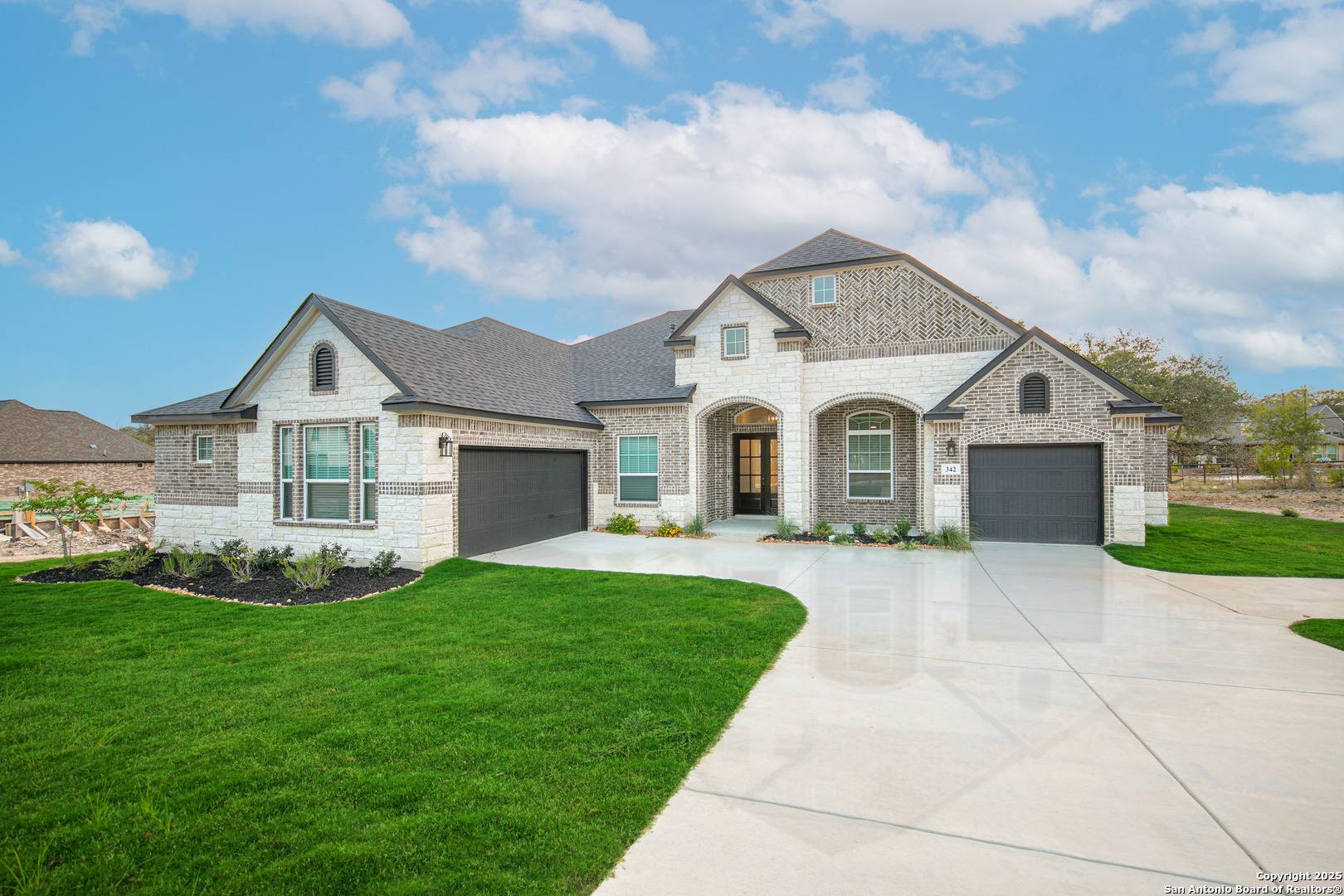 Property Photo: 146 Matthew Path TX 78009