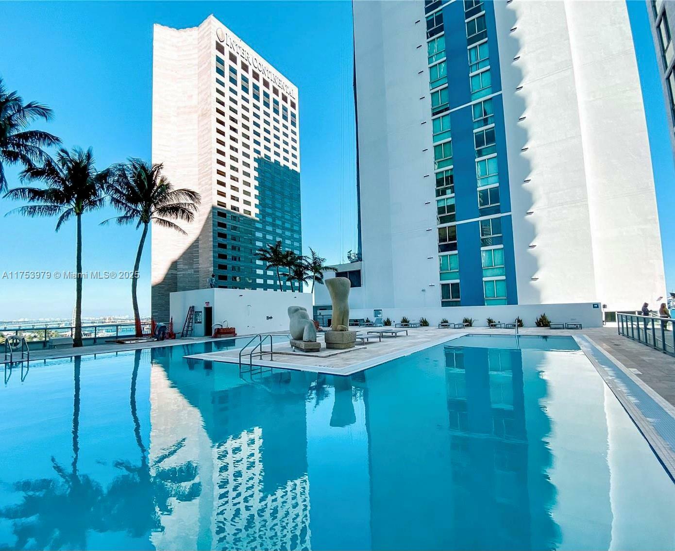 Property Photo:  335 S Biscayne Blvd 810  FL 33131 