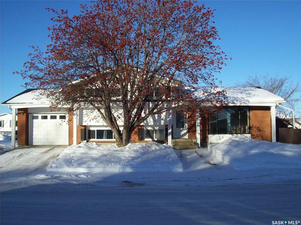 Property Photo:  427 Michener Place  SK S7L 5V2 