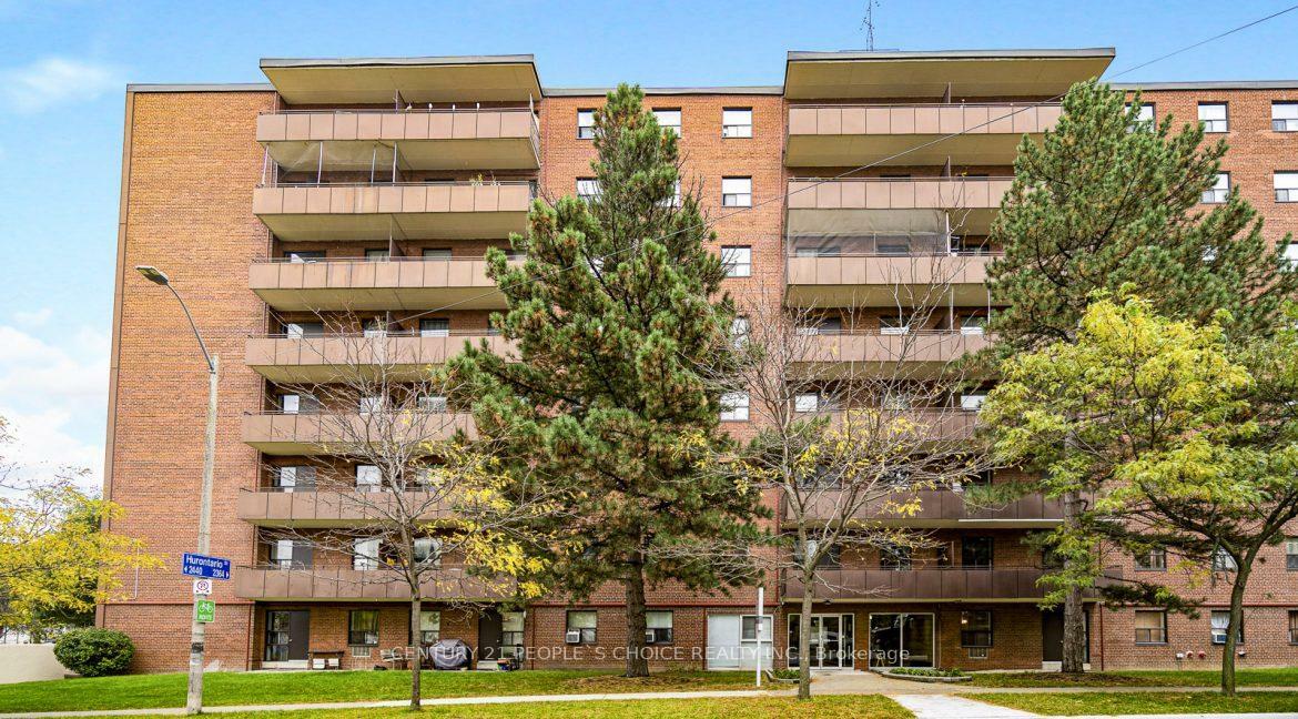 Photo de la propriété: 20 Paisley Boulevard W 509 ON L5B 1C8