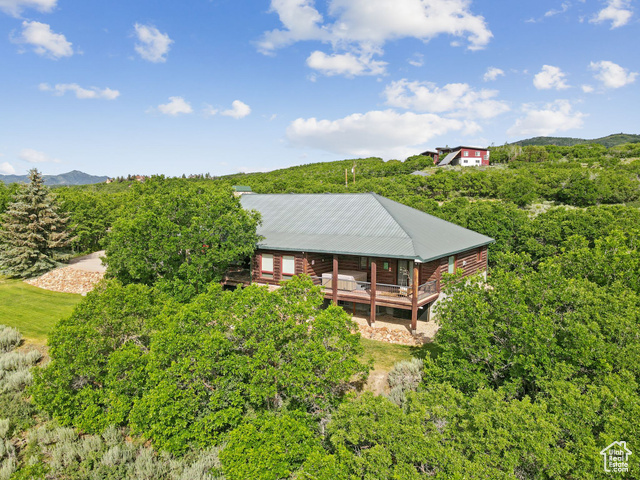 Property Photo: 9036 Cottonwood Trl UT 84098