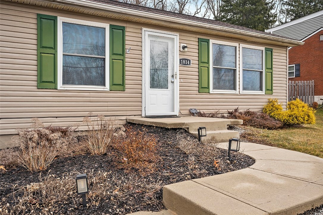 Property Photo: 1814 Brodhead Rd PA 15001
