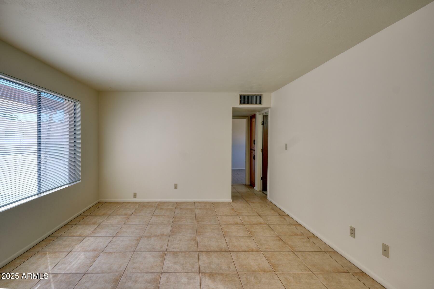 Property Photo:  1112 Plaza Oro Loma -- C  AZ 85635 