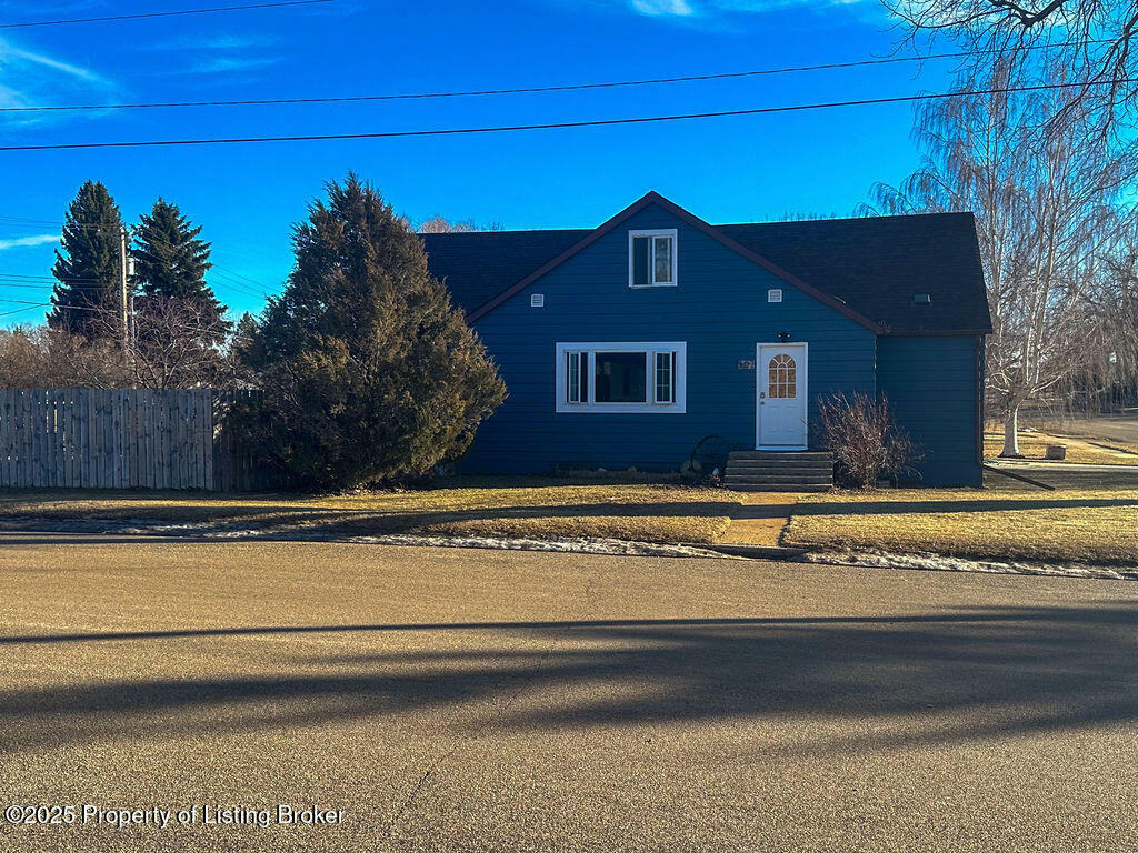 507 1st Street SW  Bowman ND 58623 photo