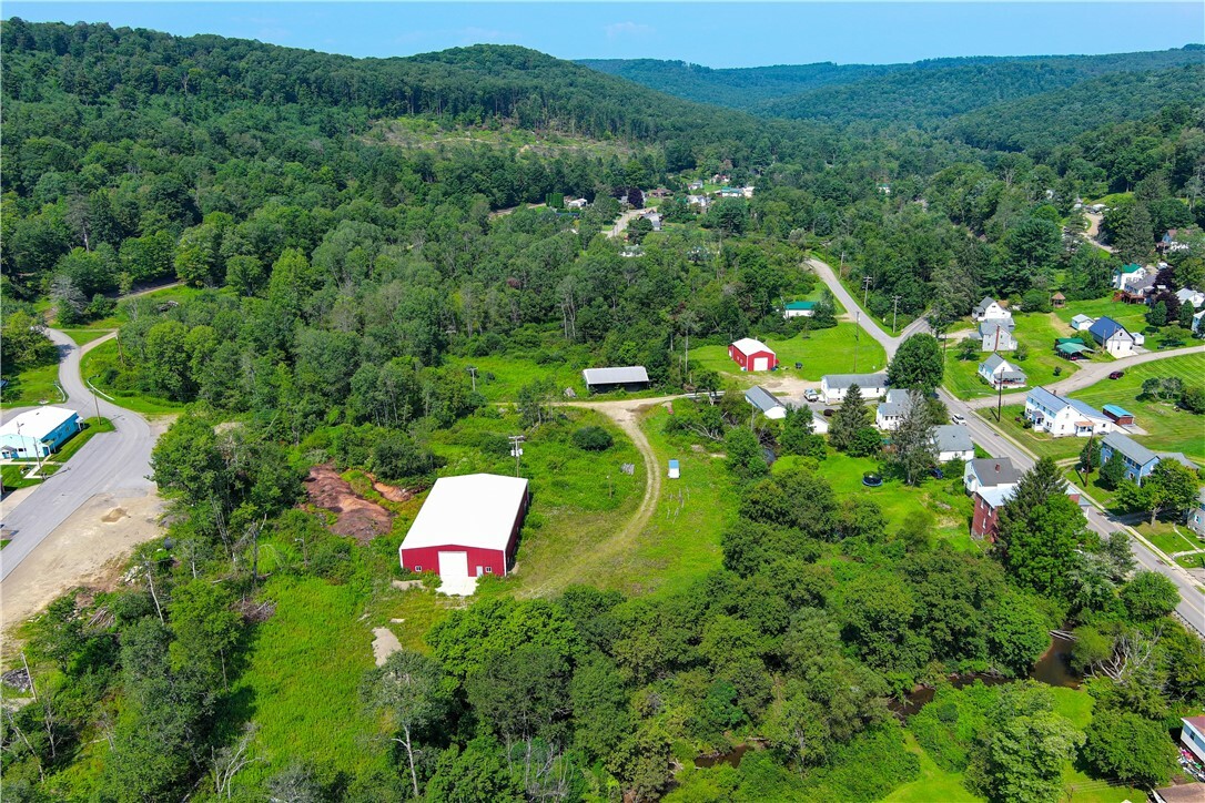 Property Photo: 5 Mill Lane PA 16333