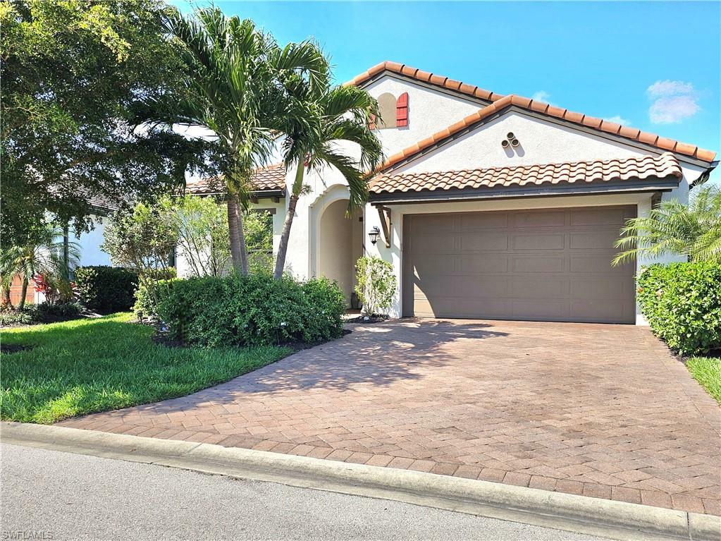 Property Photo:  11550 Onyx Cir  FL 33913 