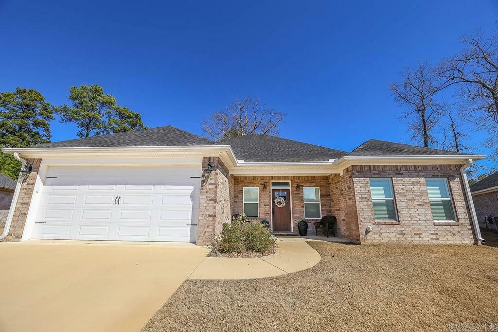 Property Photo: 177 Oak Hill Cir AR 71730