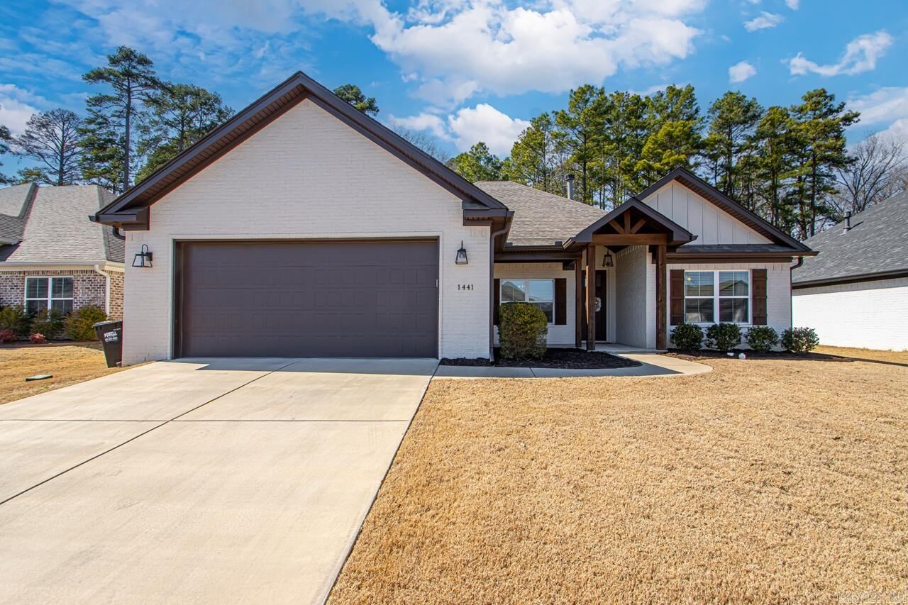 Property Photo:  1441 Woolridge Drive  AR 72019 