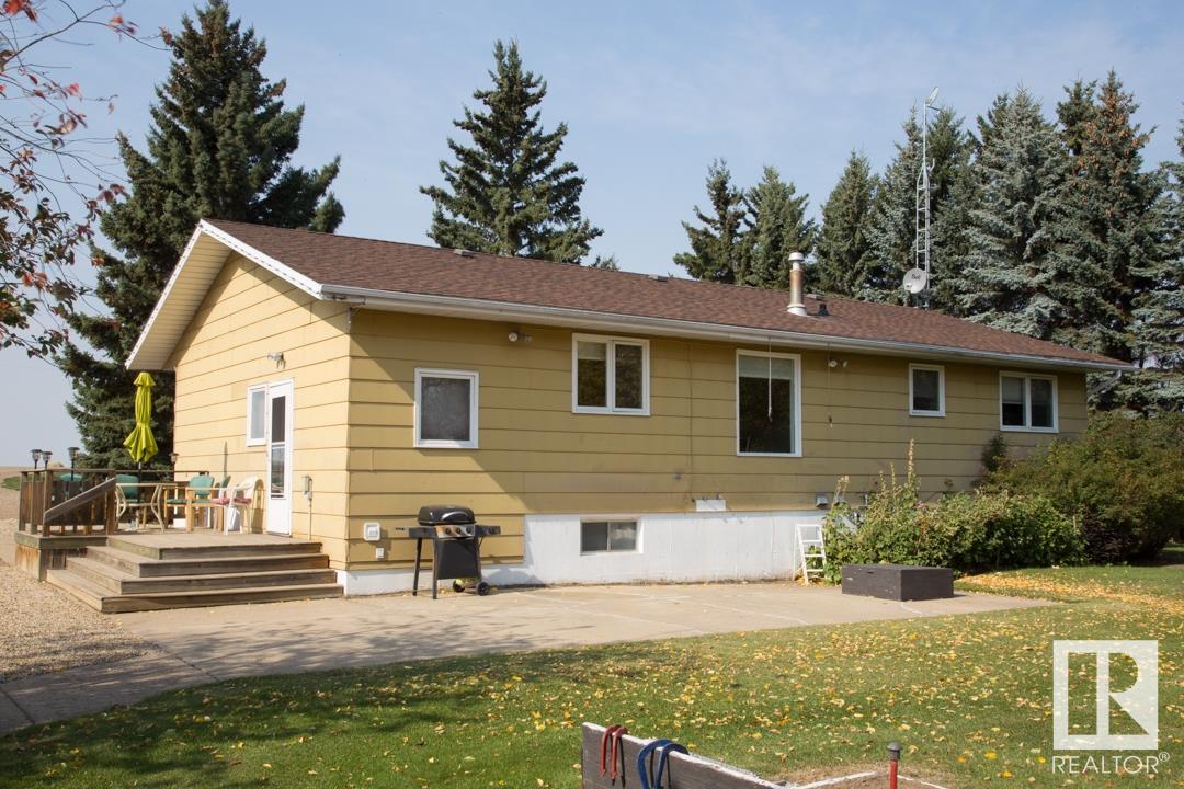 Property Photo:  51019 RR 141  AB T9C 1T7 