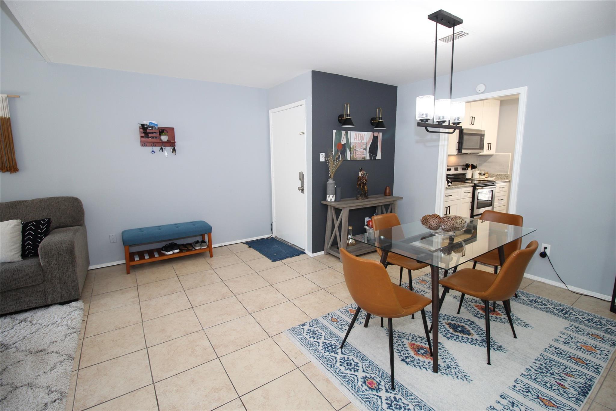 Property Photo:  9707 Richmond Avenue 104  TX 77042 