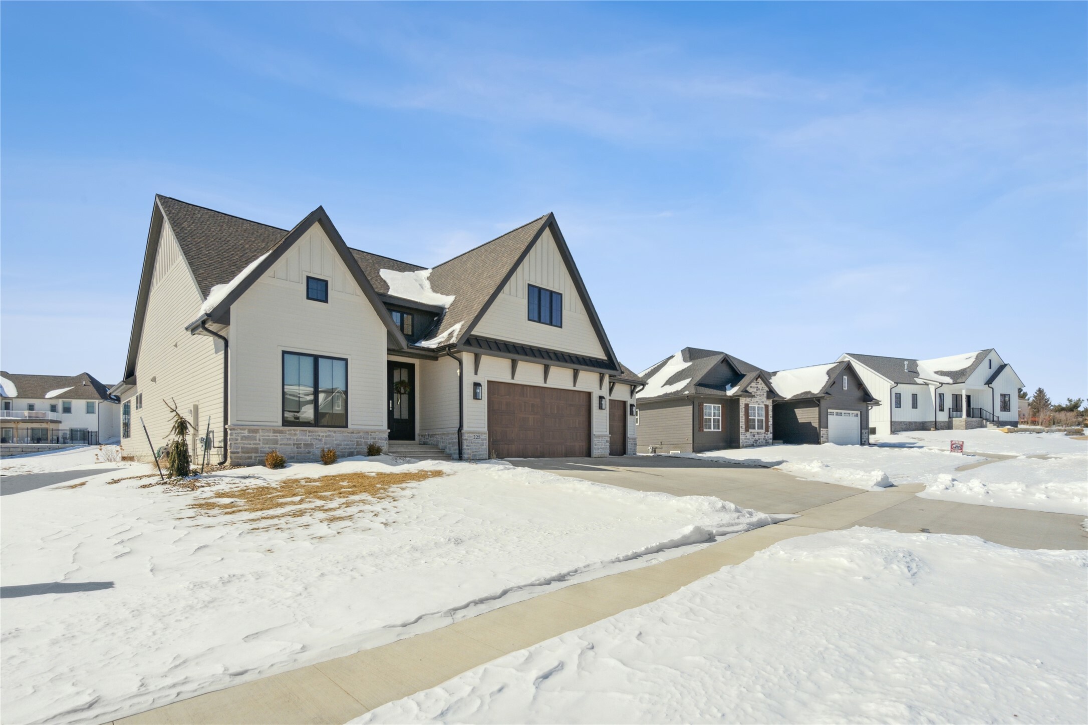Property Photo: 225 Aspen Circle IA 50219