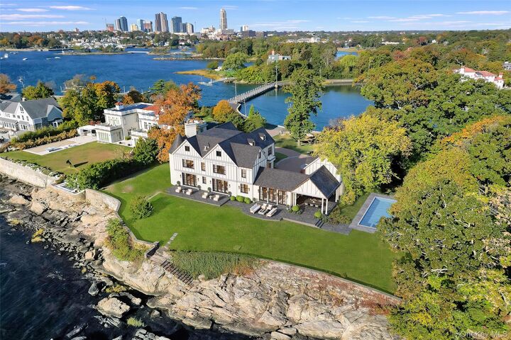 104 Premium Point Road  Mamaroneck NY 10801 photo