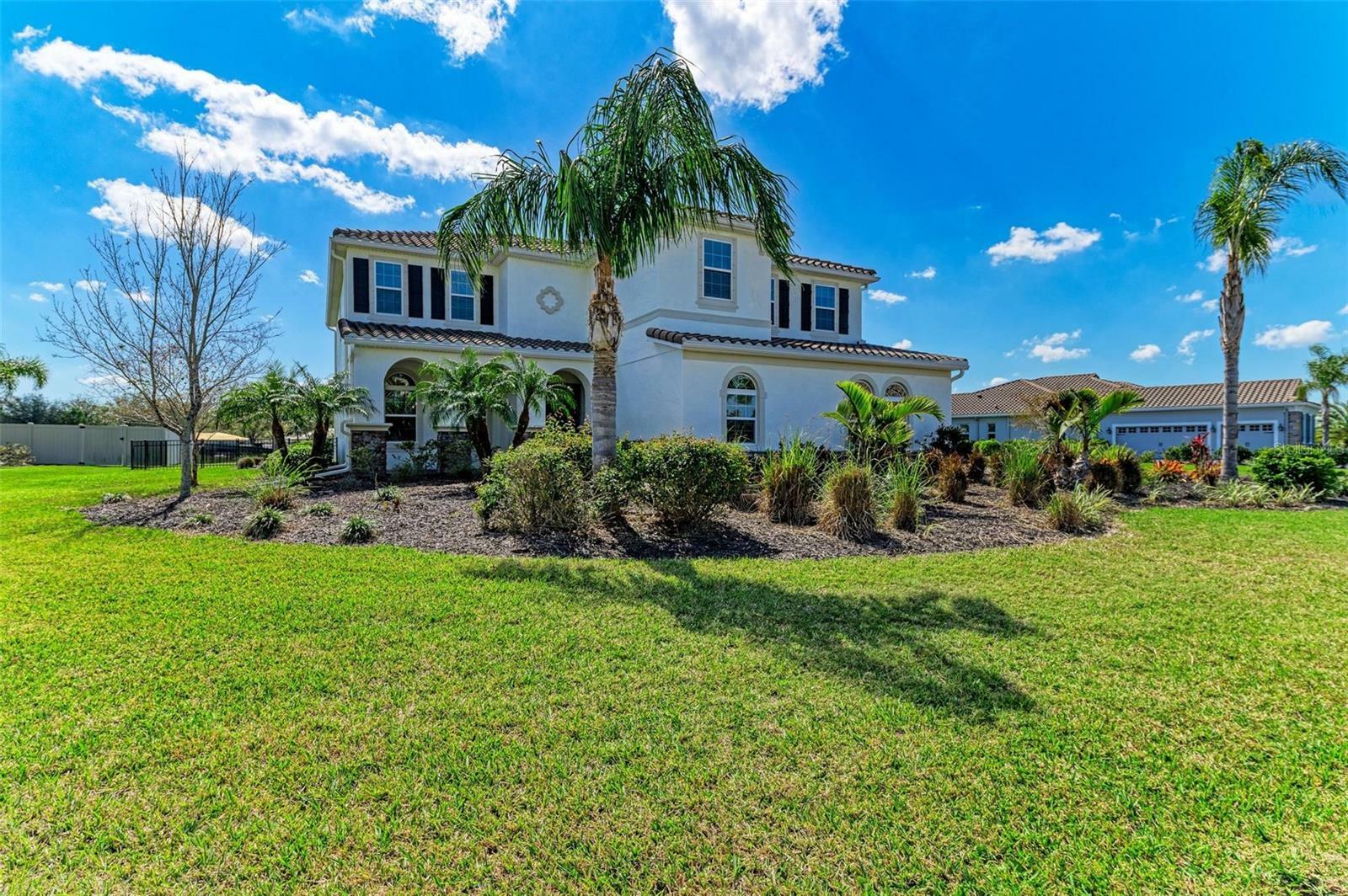 Property Photo: 4789 Vasca Drive FL 34240