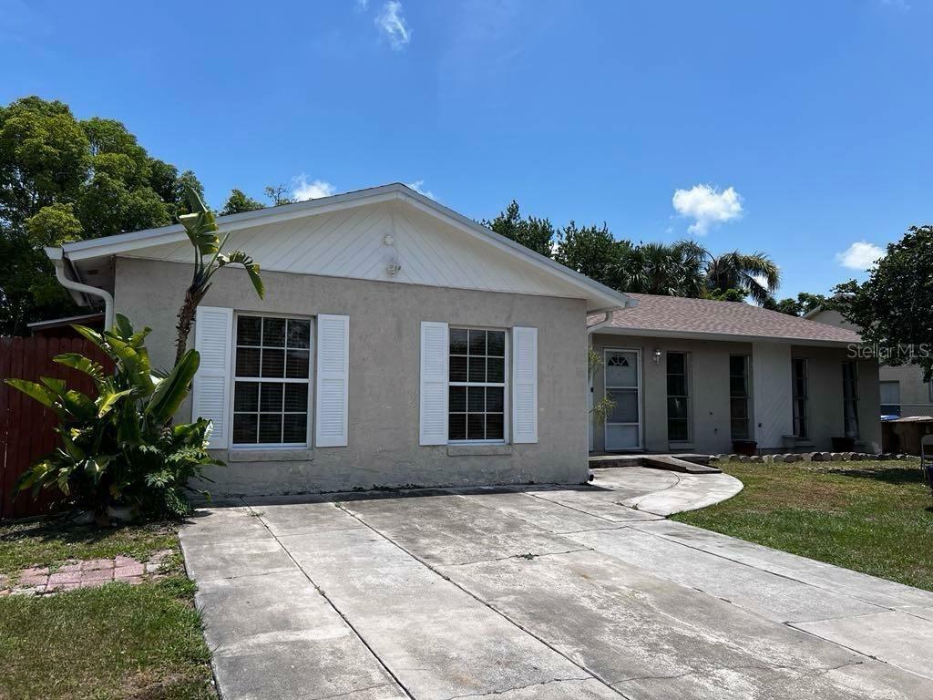 Property Photo: 131 San Blas Avenue FL 34743