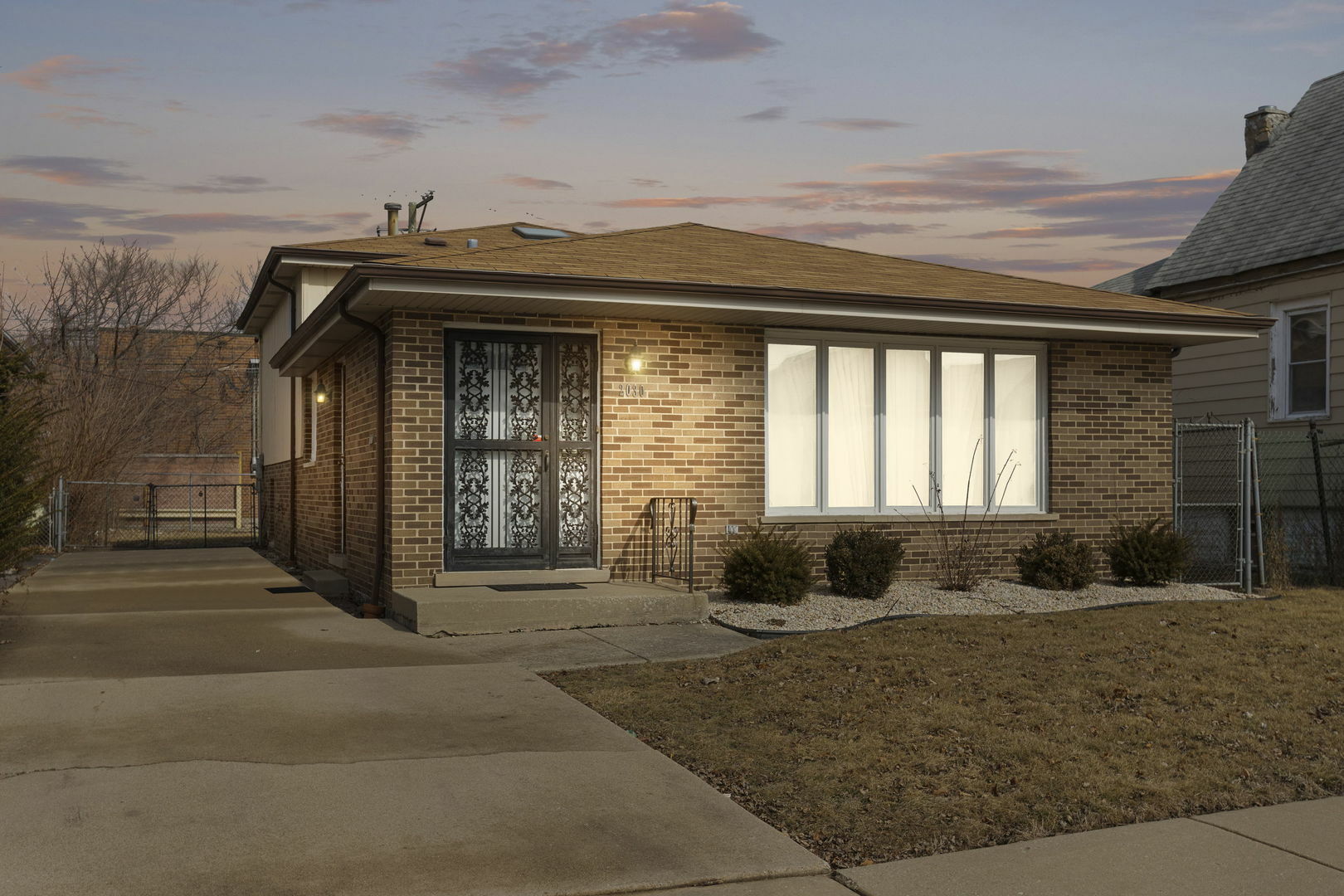 Property Photo: 2030 W 79th Place IL 60620