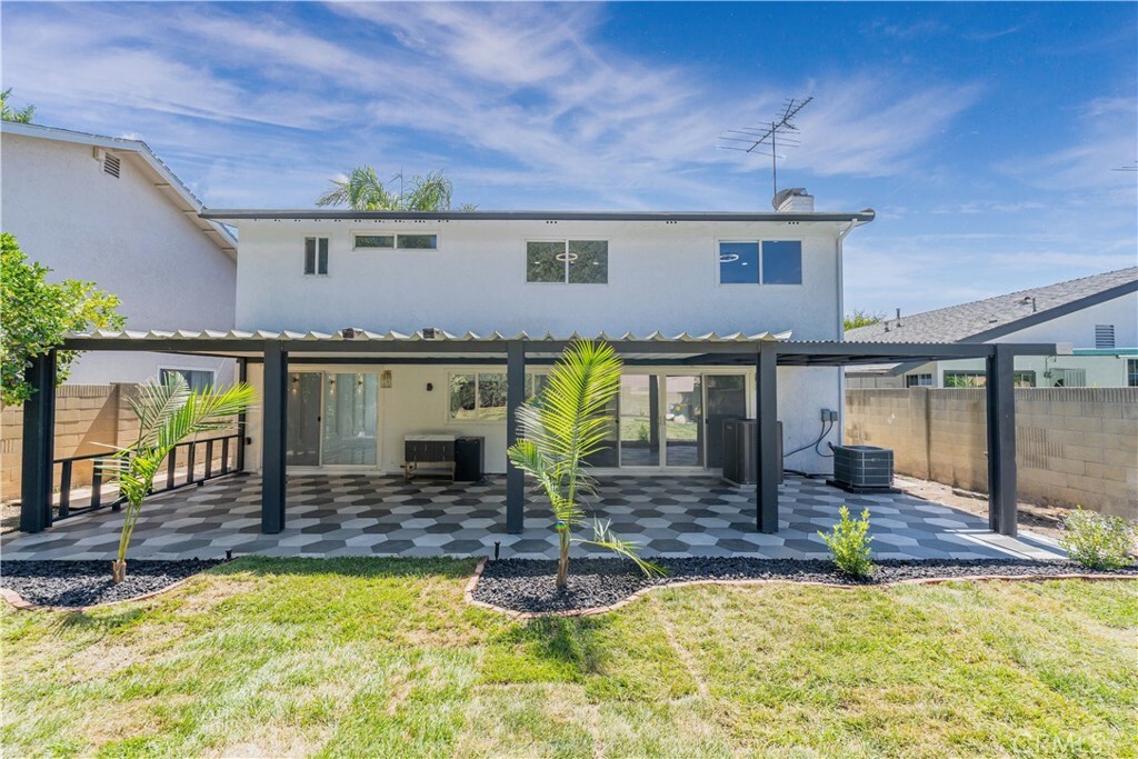 Property Photo:  13411 Andy Street  CA 90703 