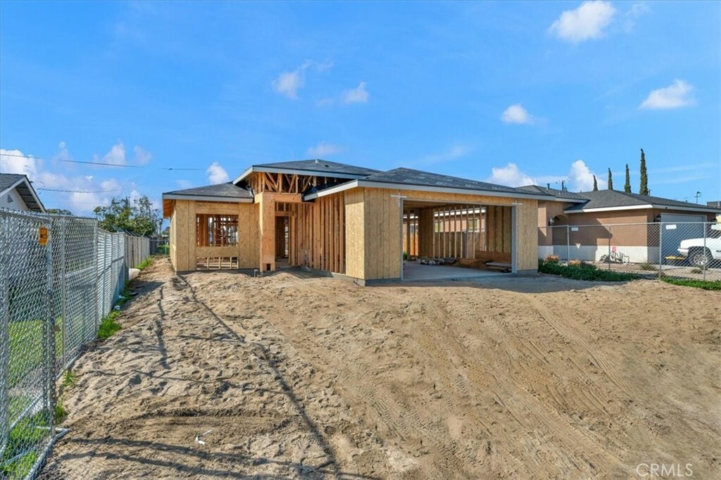 Property Photo:  516 Josephine Avenue  CA 93212 