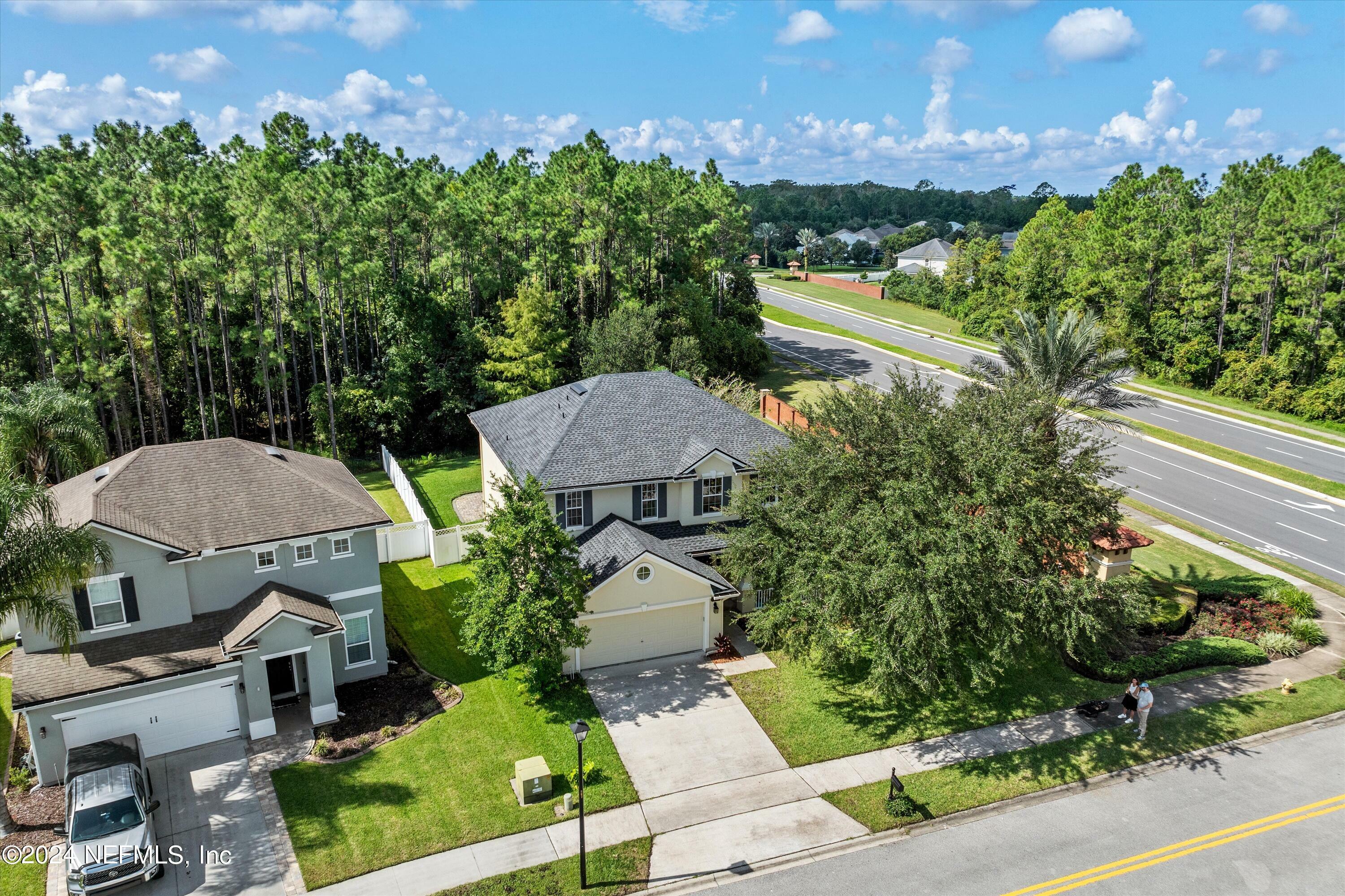 Property Photo:  105 Castlegate Lane  FL 32259 