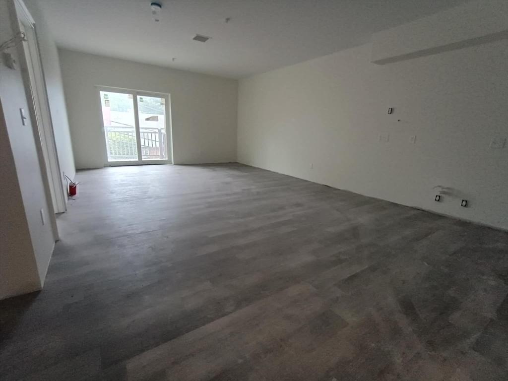 Property Photo: 10 Franklin Ave 304 MA 02151