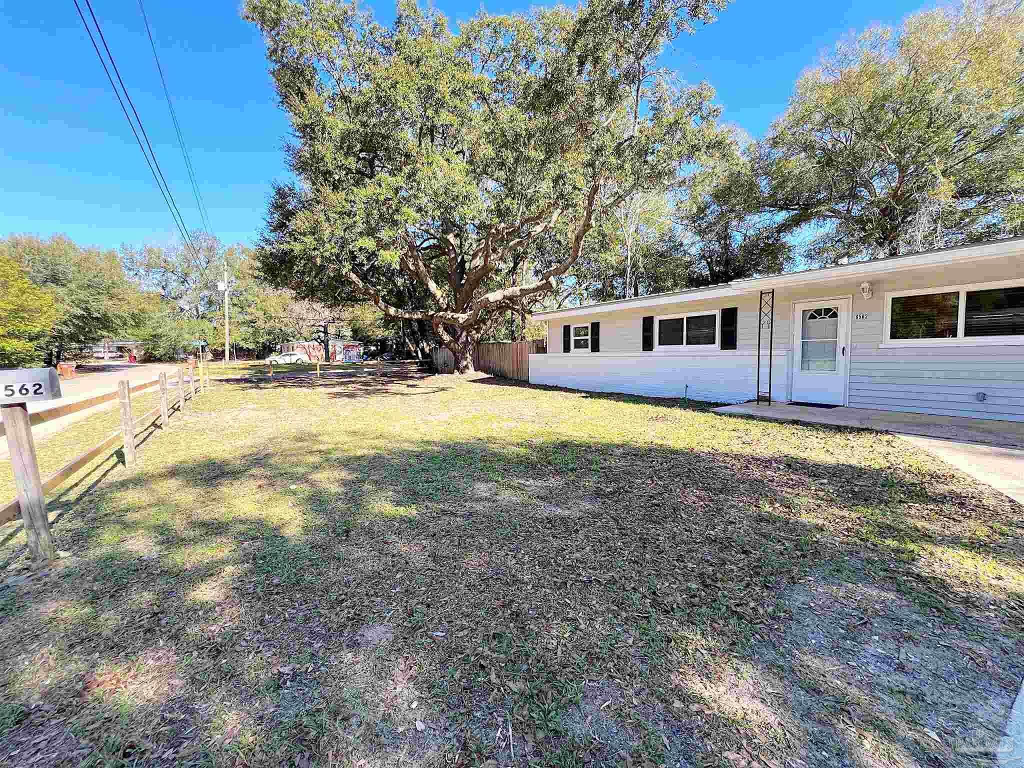 Property Photo:  6562 Julia Dr  FL 32570 