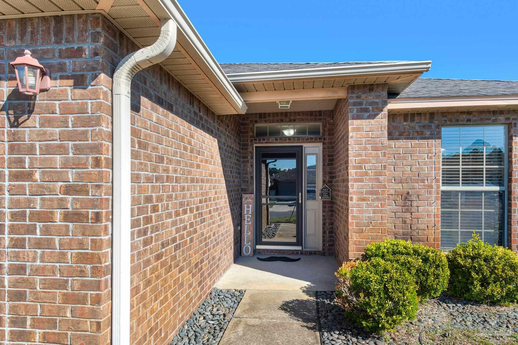 Property Photo: 7976 Promise Creek Rd FL 32566