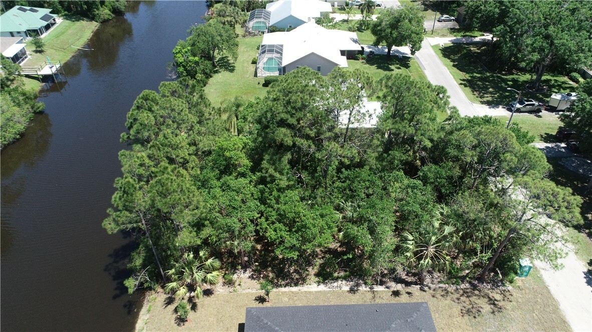 Property Photo: 569 Joy Haven Drive FL 32958