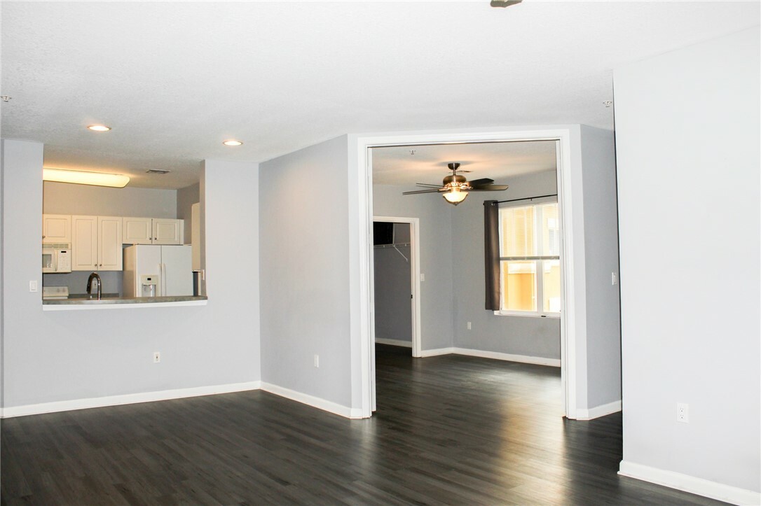 Property Photo: 5045 Fairways Circle D201 FL 32967