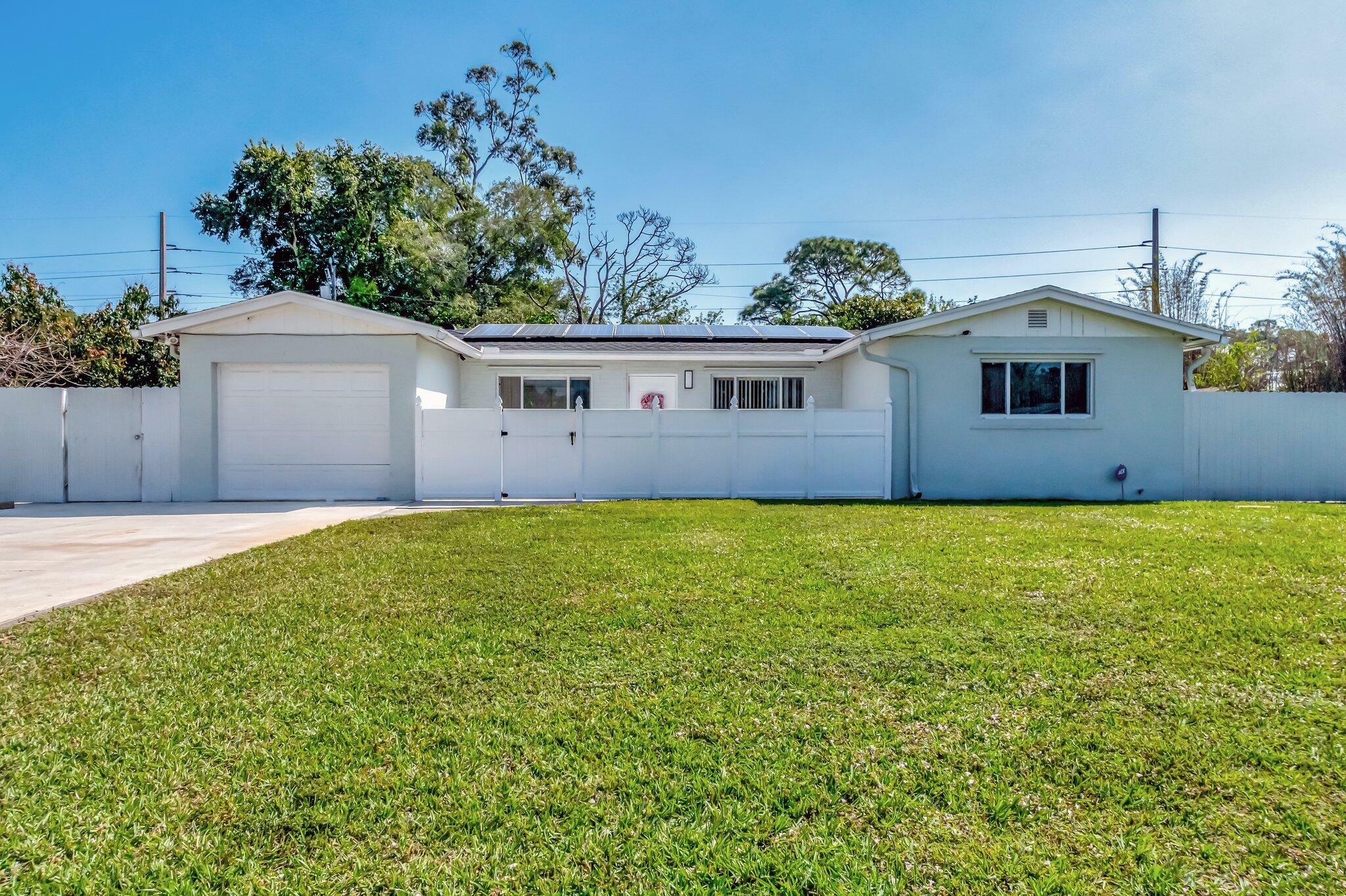 Property Photo: 628 Madeline Drive FL 33413