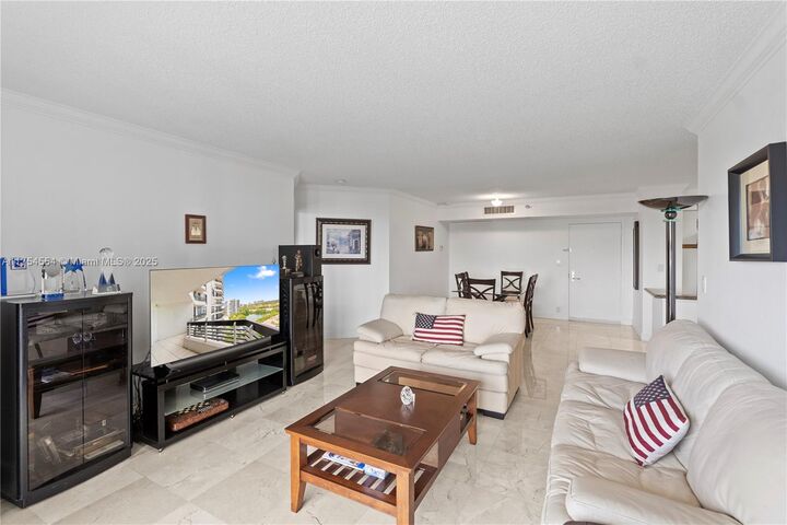 Property Photo: 3530 Mystic Pointe Dr 1508 FL 33180