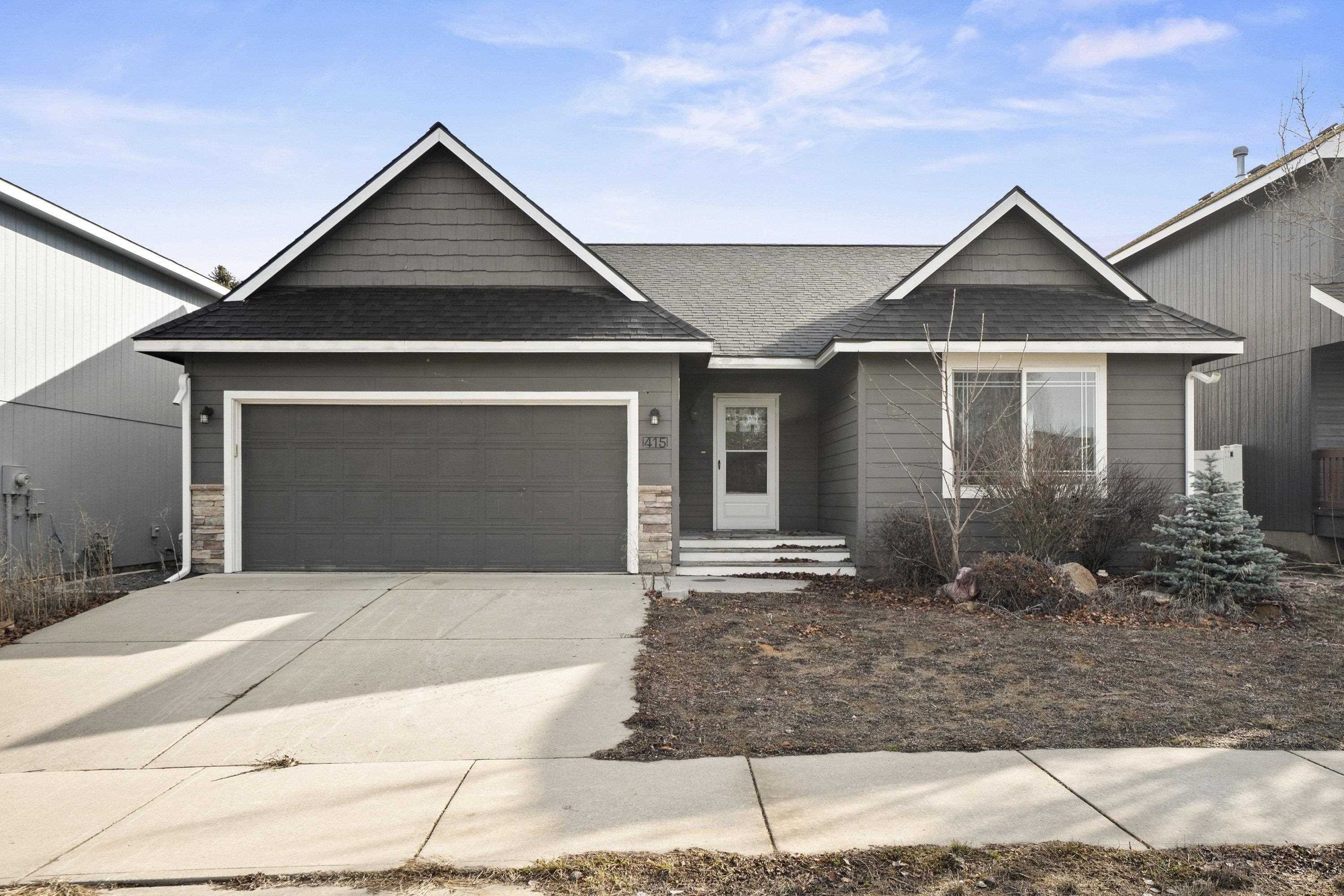 Property Photo: 415 S McKee St WA 99016