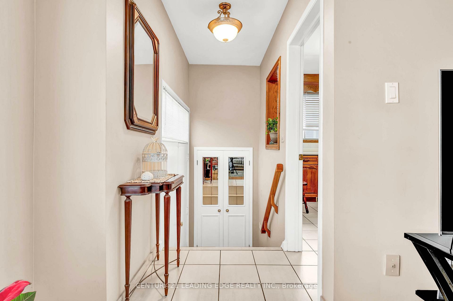 Property Photo: 37 Charrington Crescent ON M3L 2C3