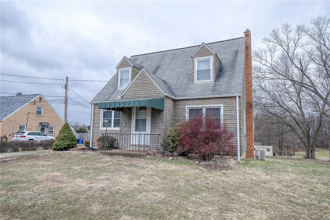 Property Photo:  2271 - 2273 Brodhead Rd  PA 15001 