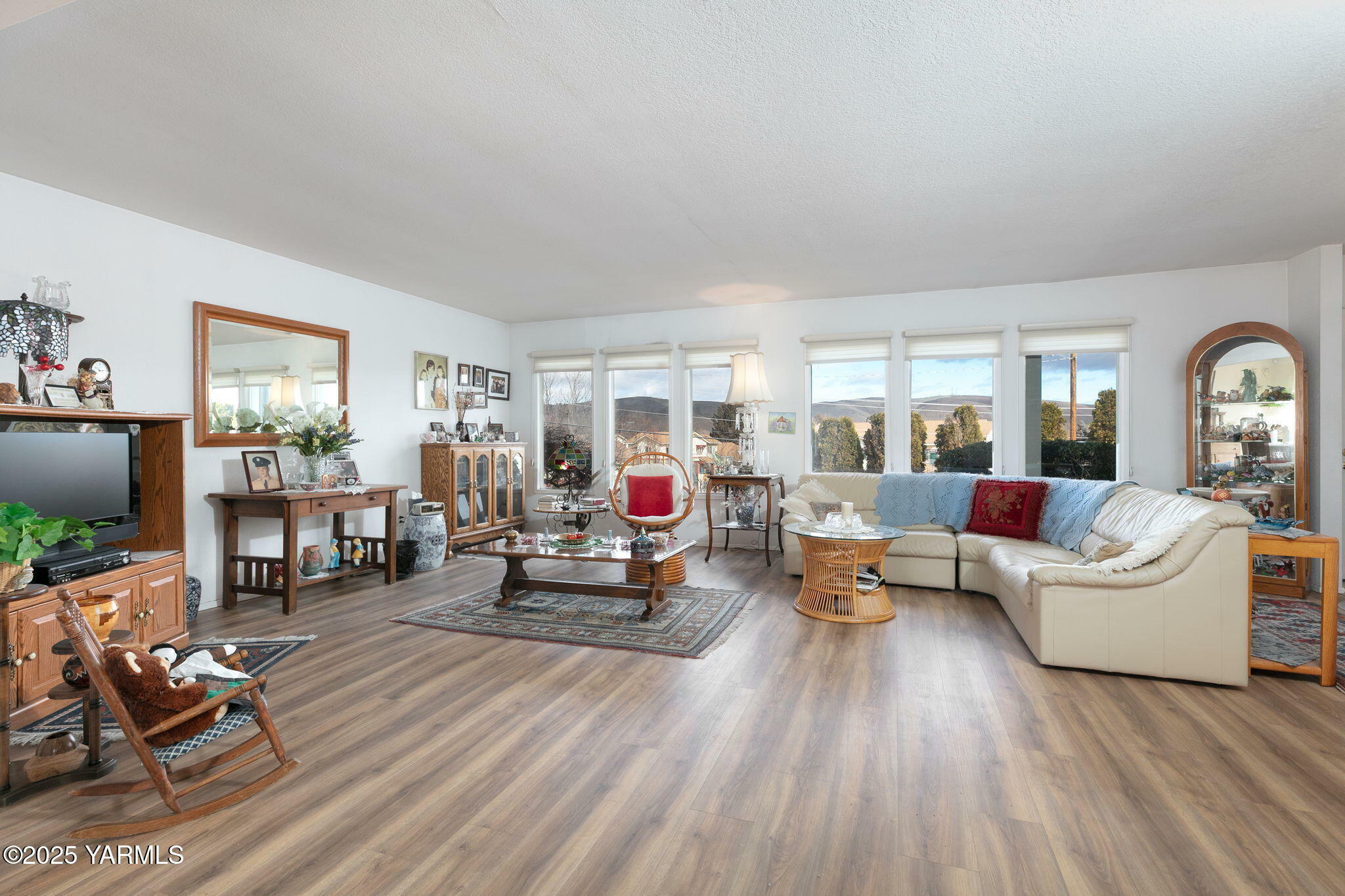 Property Photo: 3008 Englewood Ave 31 WA 98902