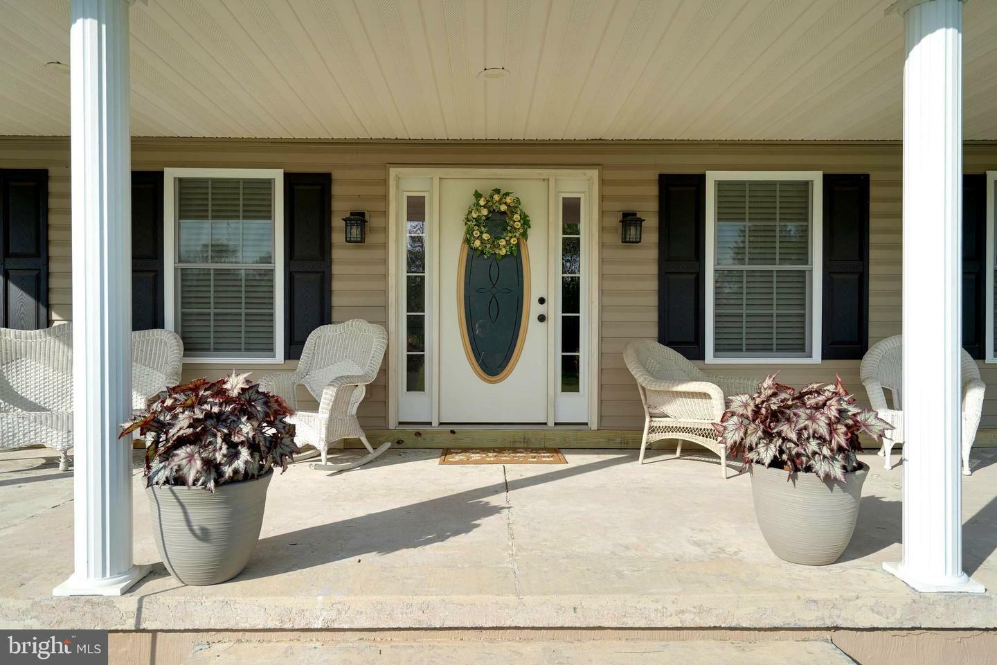 Property Photo: 303 Cedar Hollow Lane WV 25430