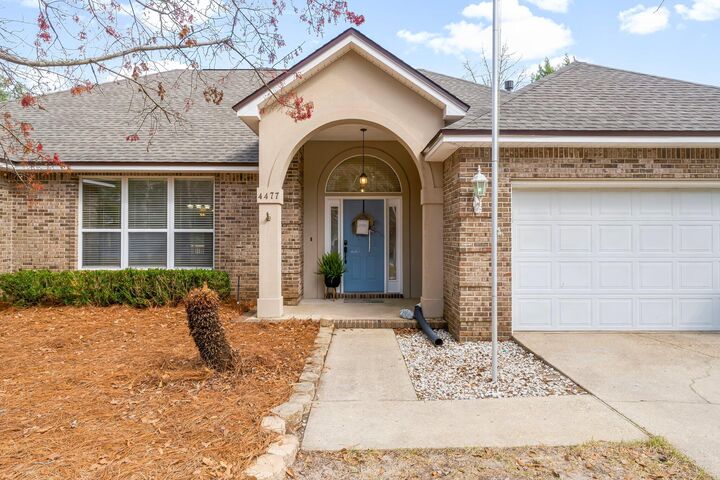 Property Photo:  4477 Woodbridge Road  FL 32578 