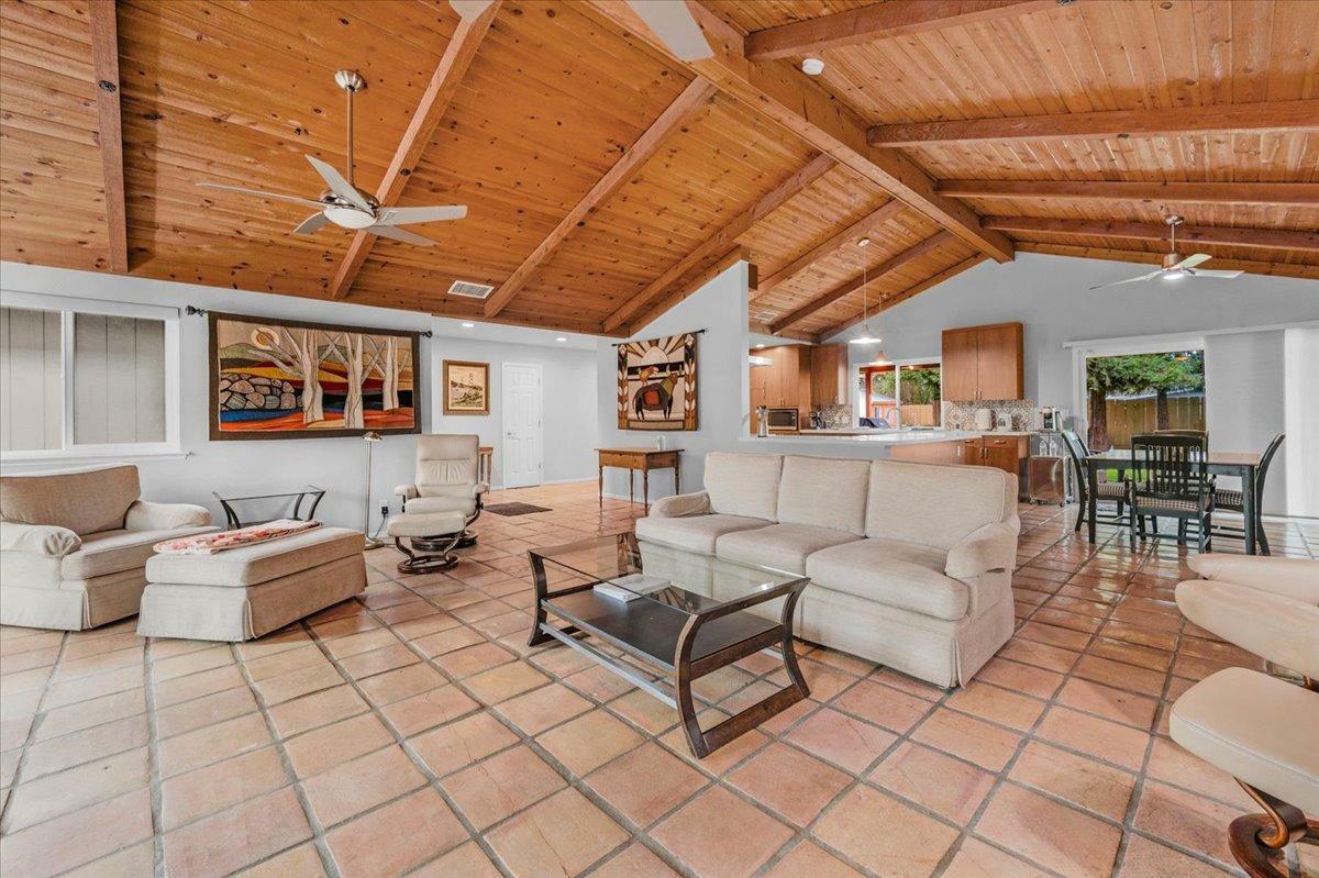 Property Photo: 71 E Gettysburg Avenue CA 93704