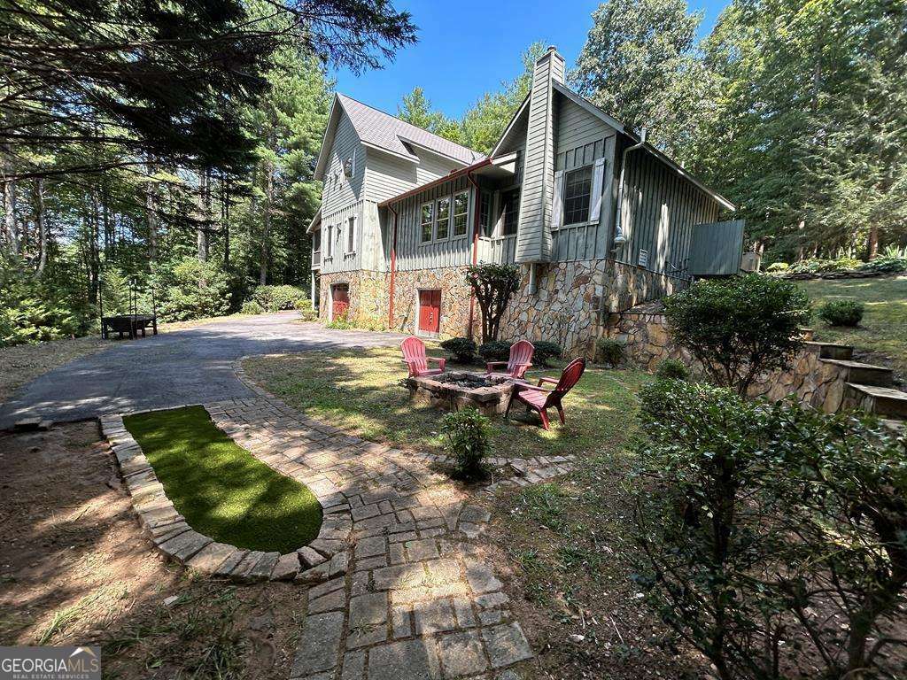 Property Photo:  233 Twin Lakes Road  GA 30513 