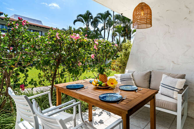 Property Photo:  75-6082 Casa De Emdeko B124  HI 96740 
