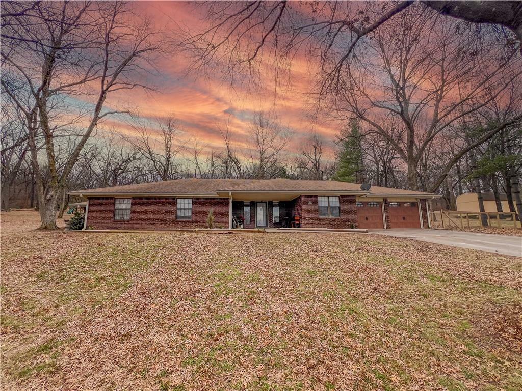 302 Southern Hills Drive  Coffeyville KS 67337 photo