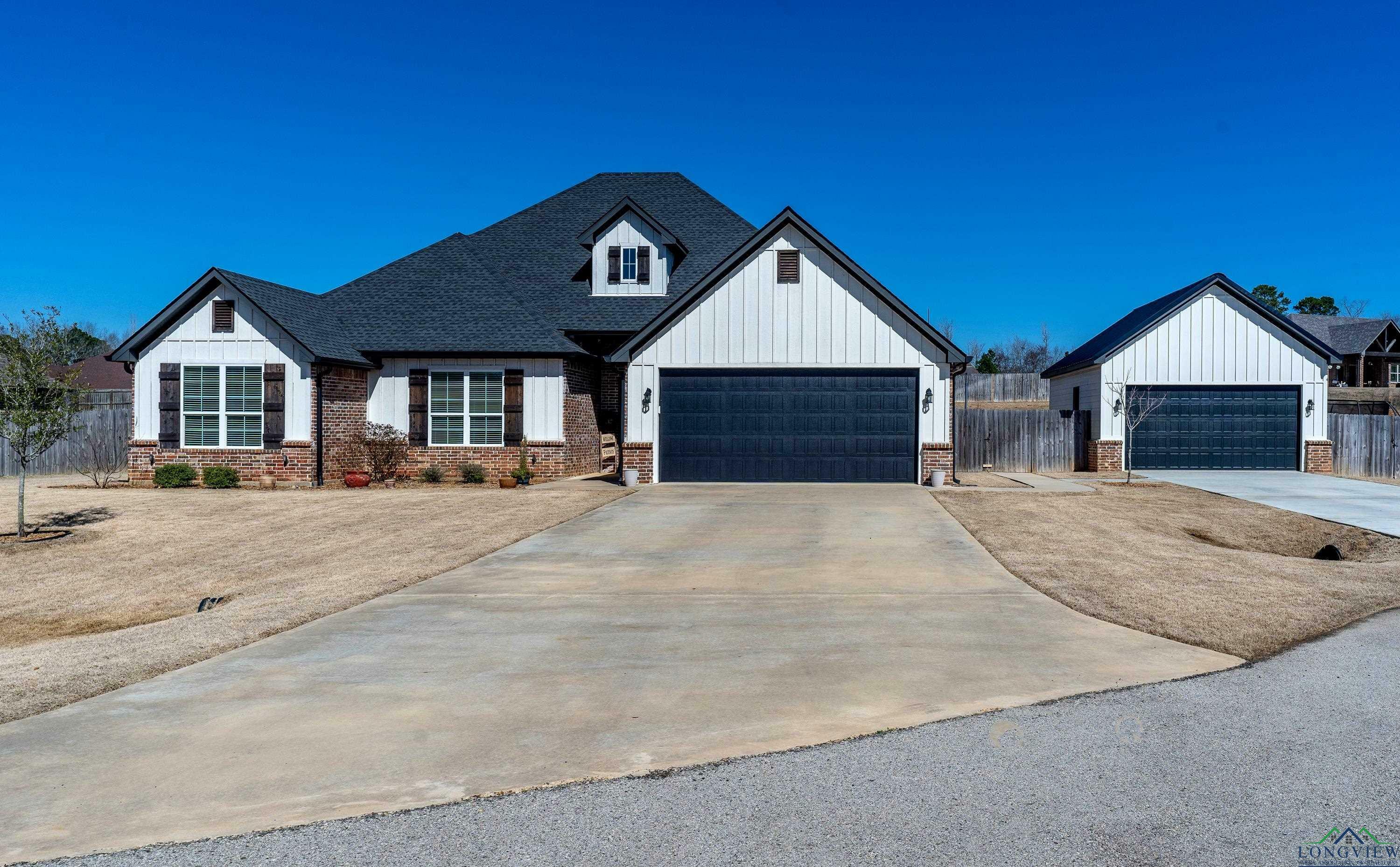 Property Photo:  157 Eagles Perch Ct  TX 75640 