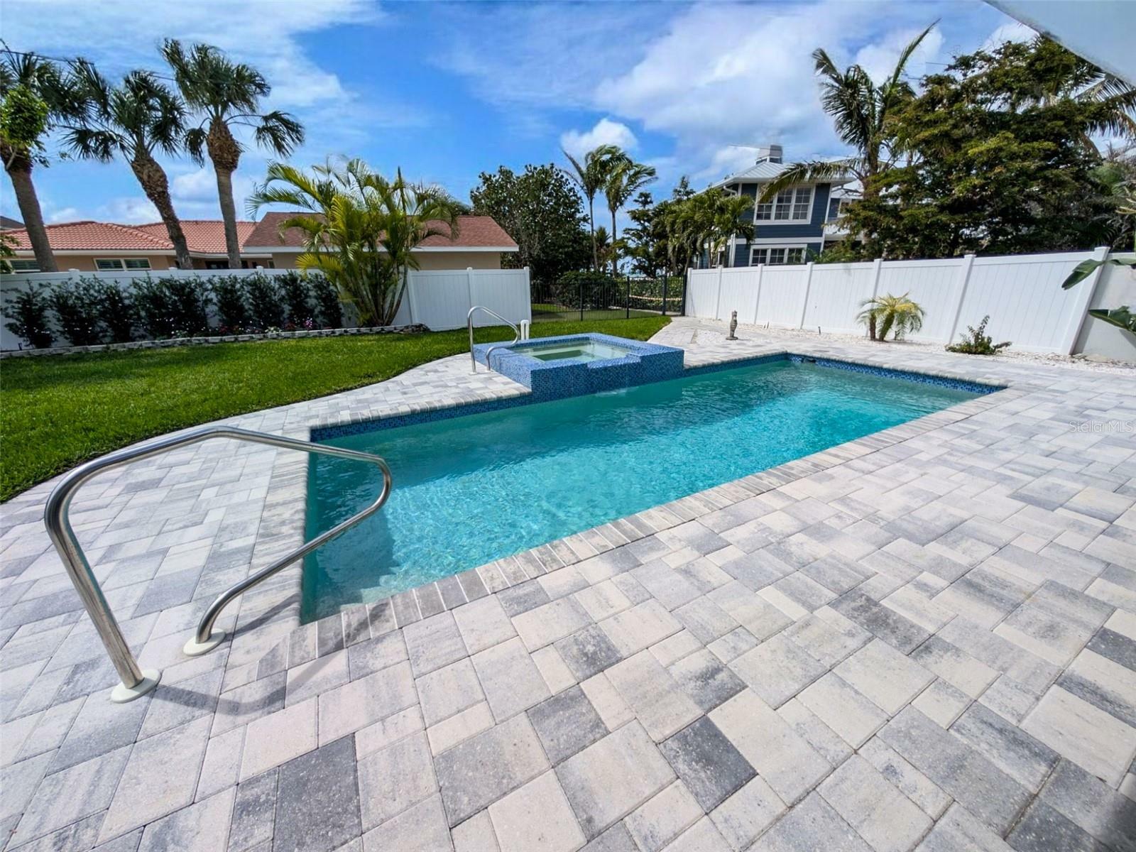 Property Photo:  709 Valencia Road  FL 34285 