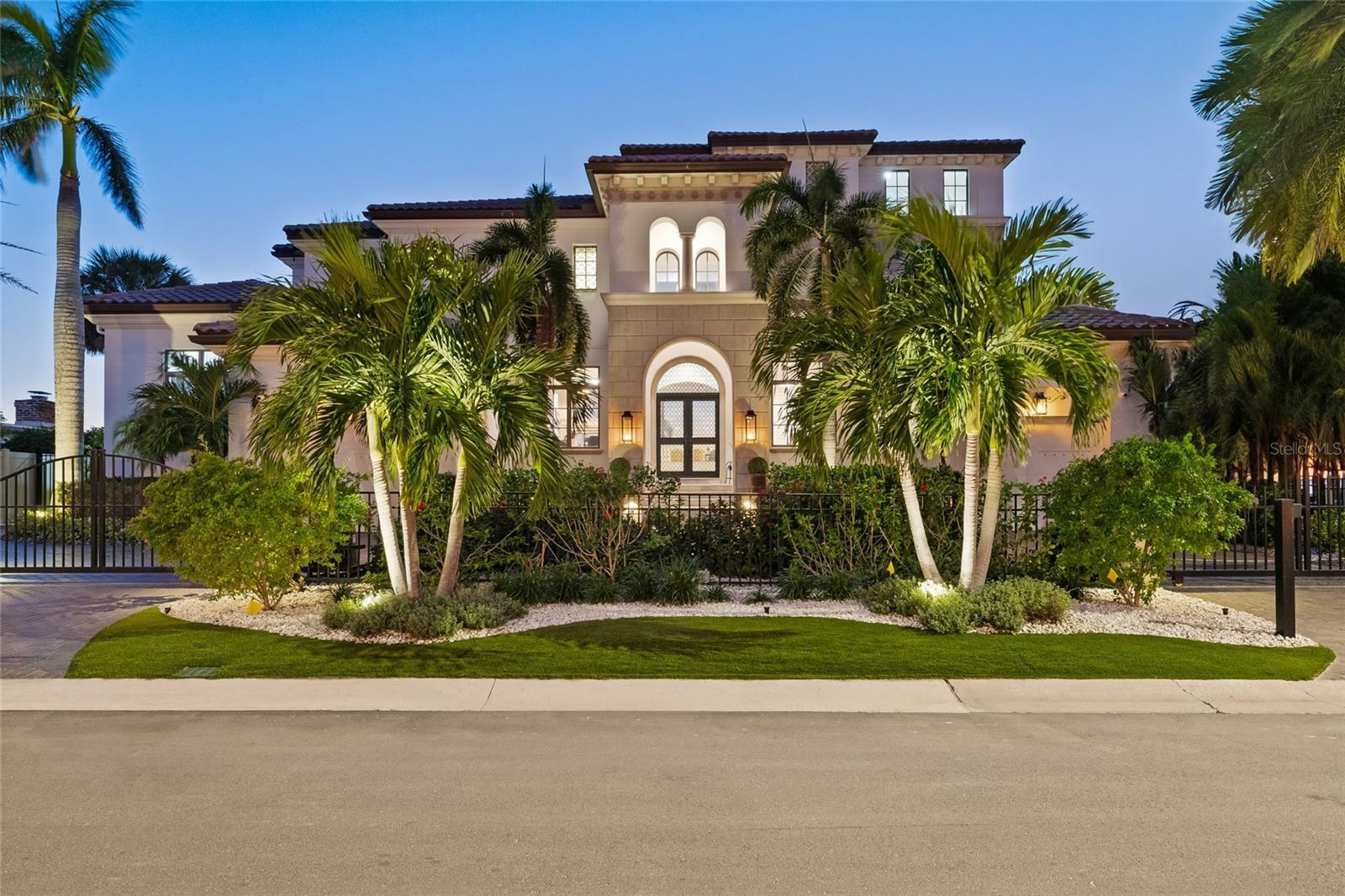 Property Photo: 5128 W Longfellow Avenue FL 33629