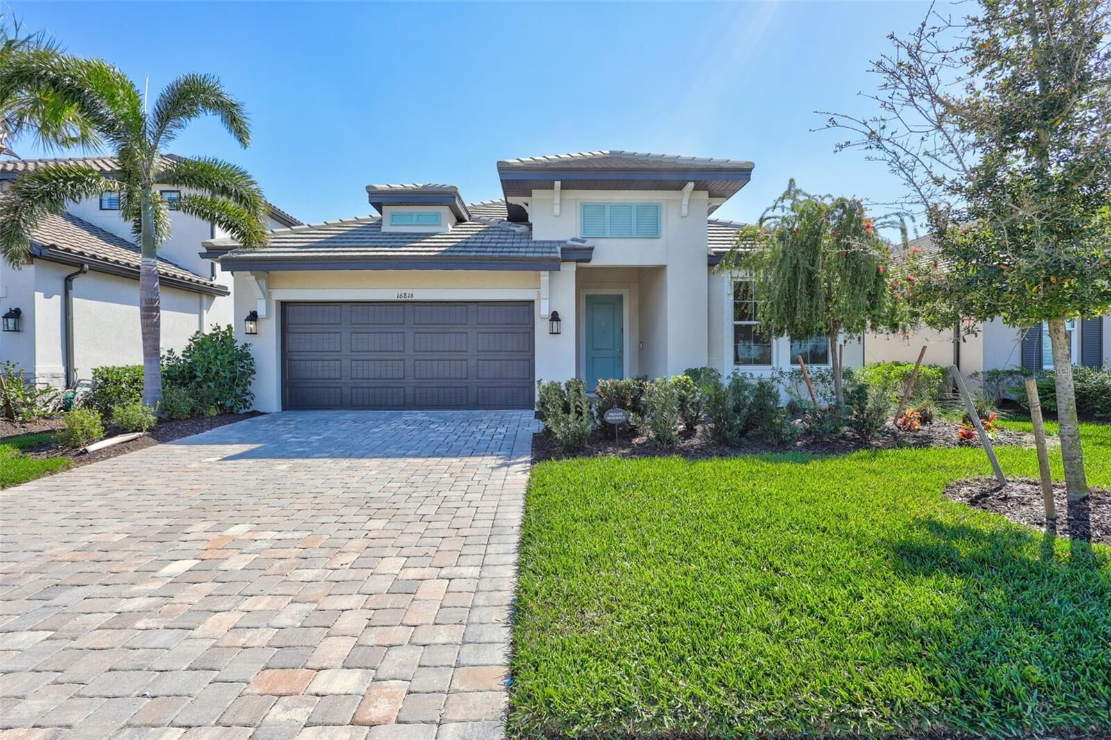 Property Photo: 16816 Seraphic Trail FL 34211