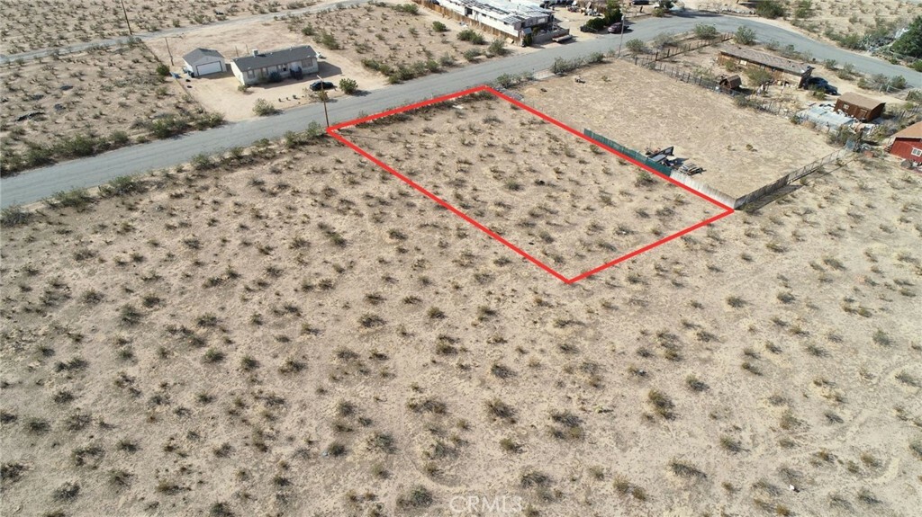 Property Photo: 11 Olanche Avenue CA 93501