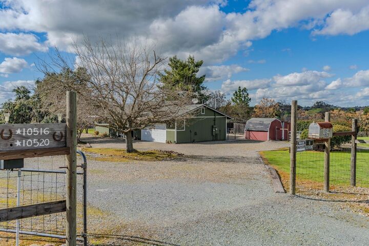 Property Photo: 10516 Thompson Way CA 95252
