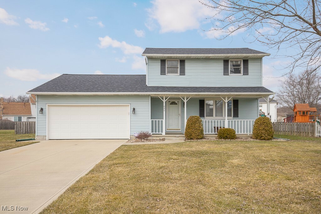 Property Photo:  640 Cobblestone Drive  OH 44001 
